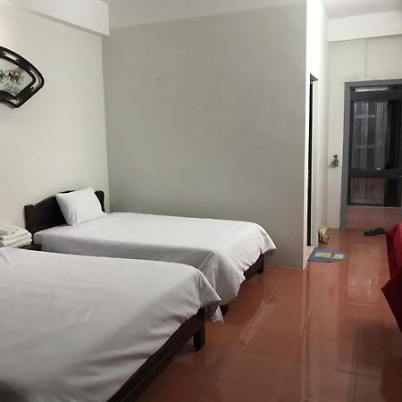 Anh Anh Hotel Bac Ha  Buitenkant foto