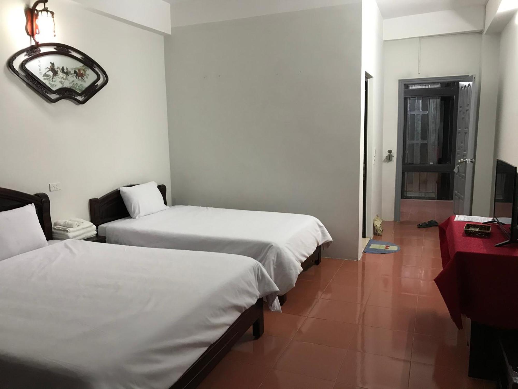 Anh Anh Hotel Bac Ha  Buitenkant foto