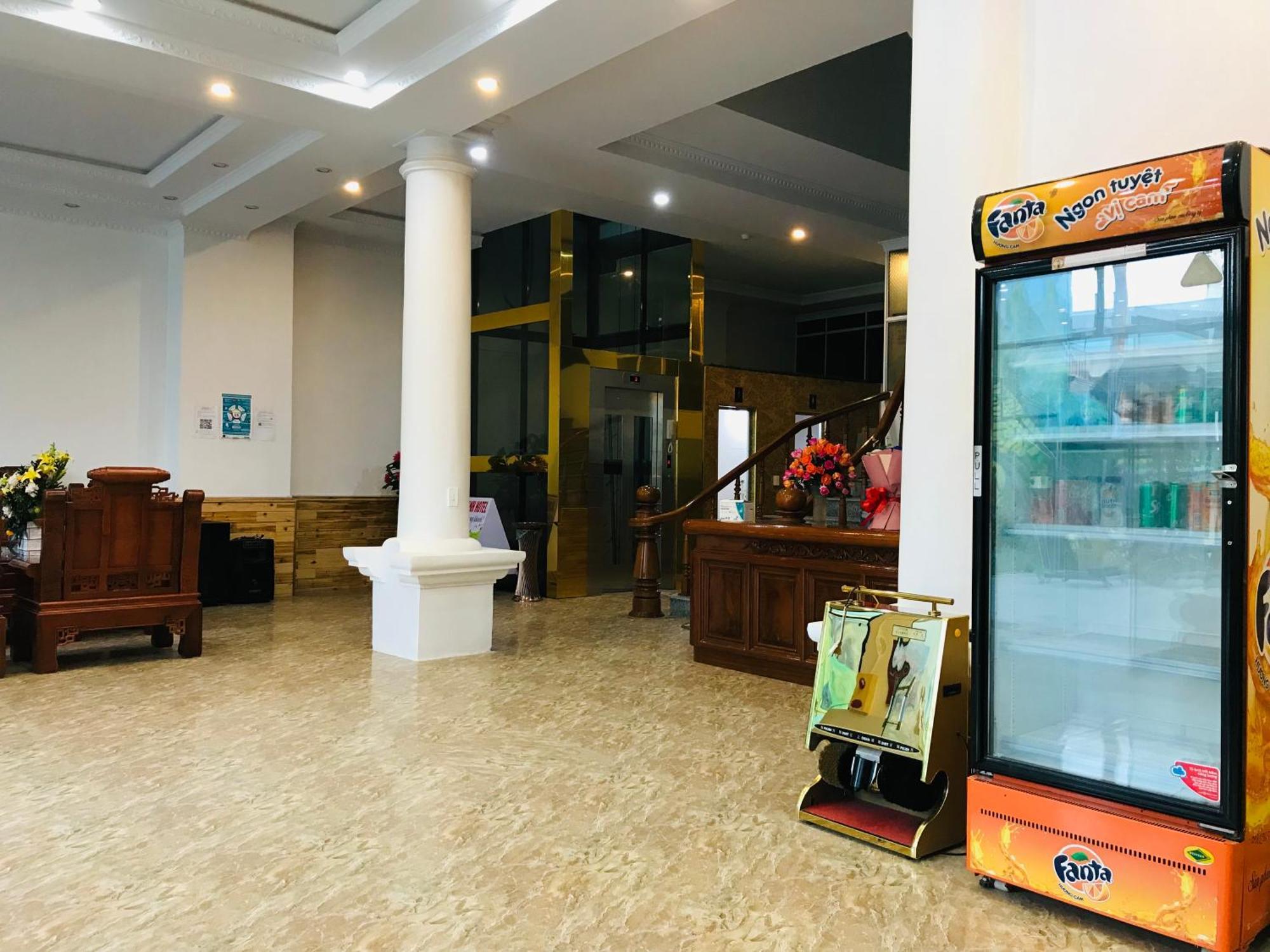 Anh Anh Hotel Bac Ha  Buitenkant foto