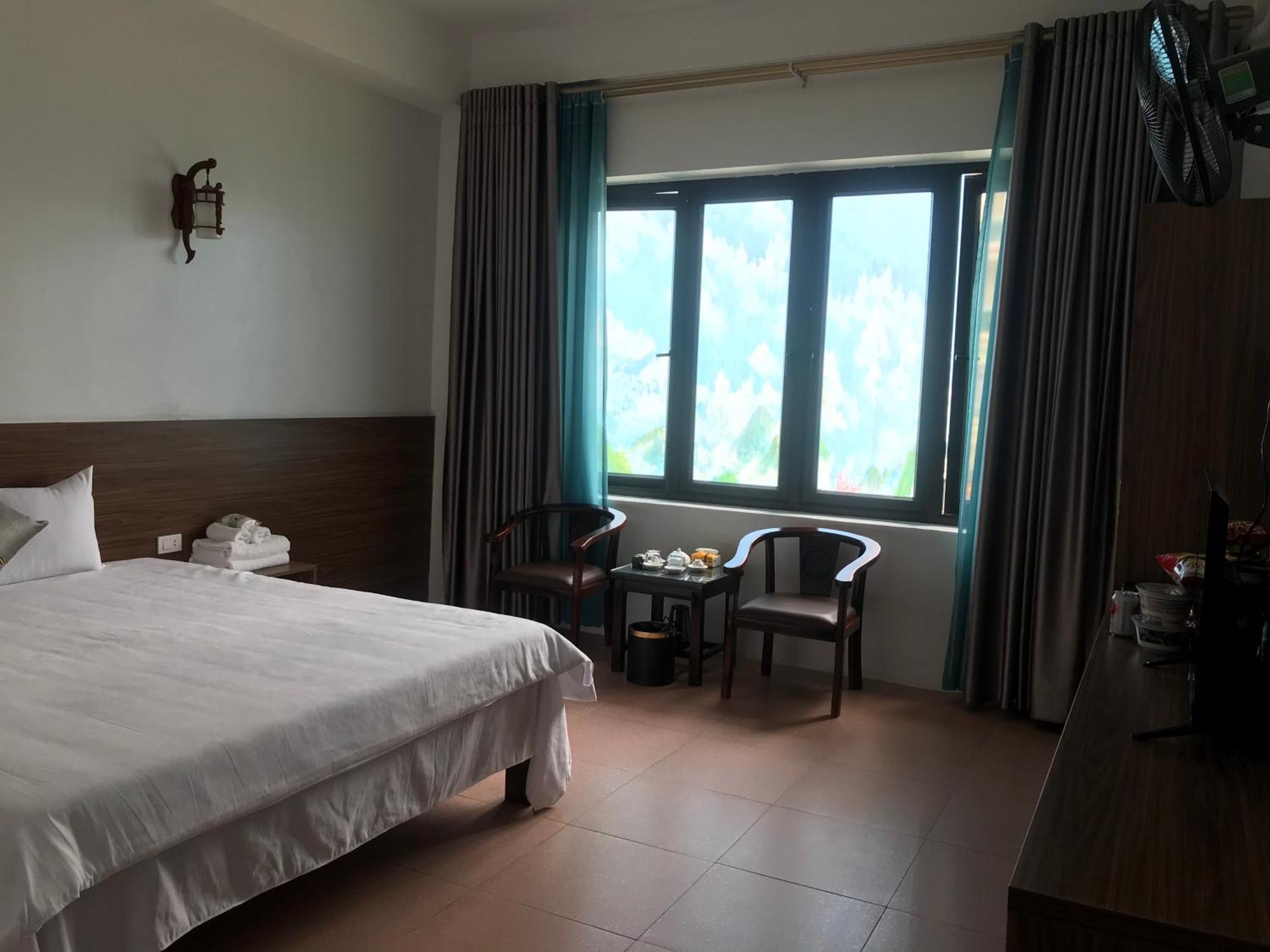 Anh Anh Hotel Bac Ha  Buitenkant foto