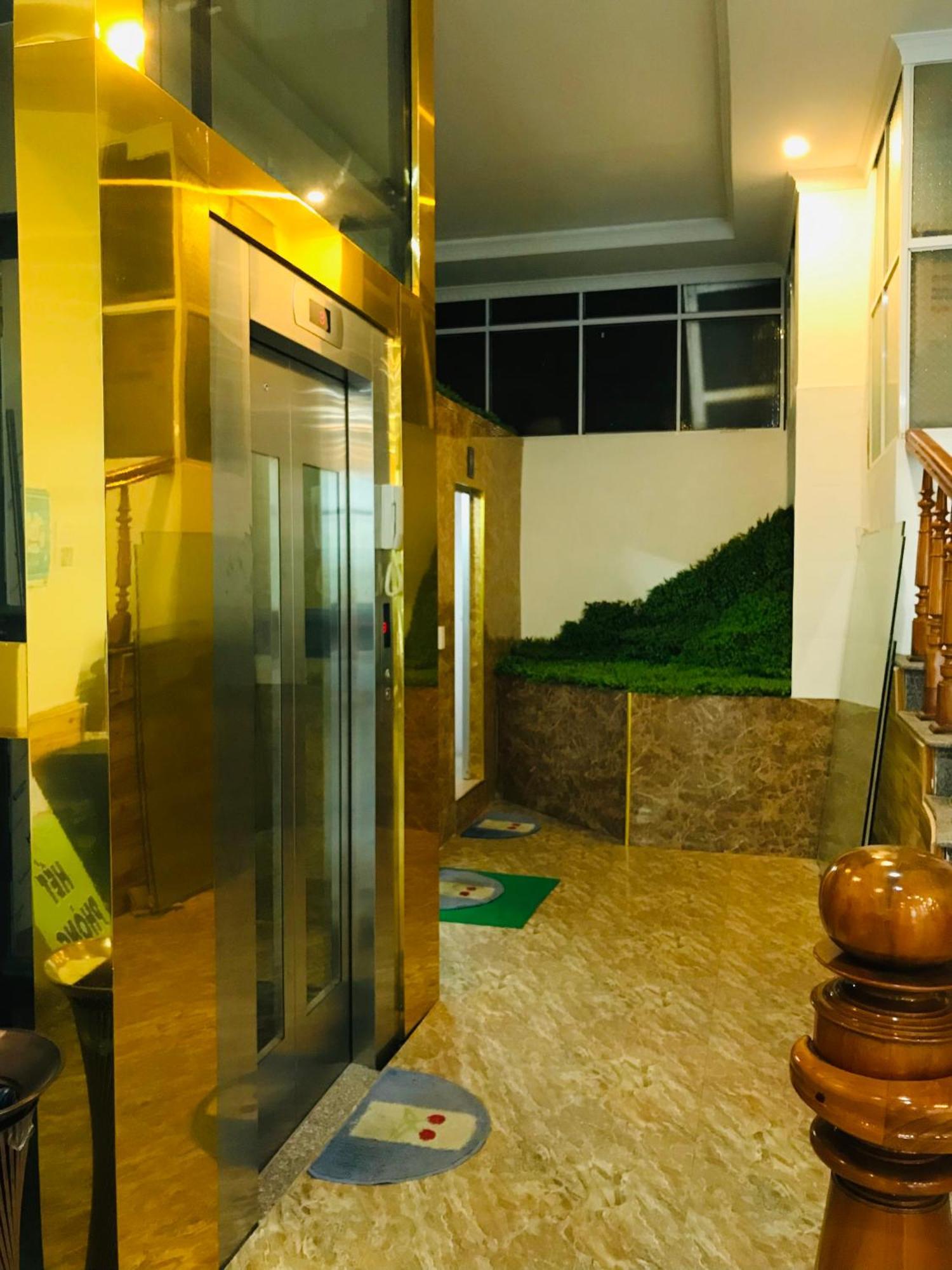 Anh Anh Hotel Bac Ha  Buitenkant foto