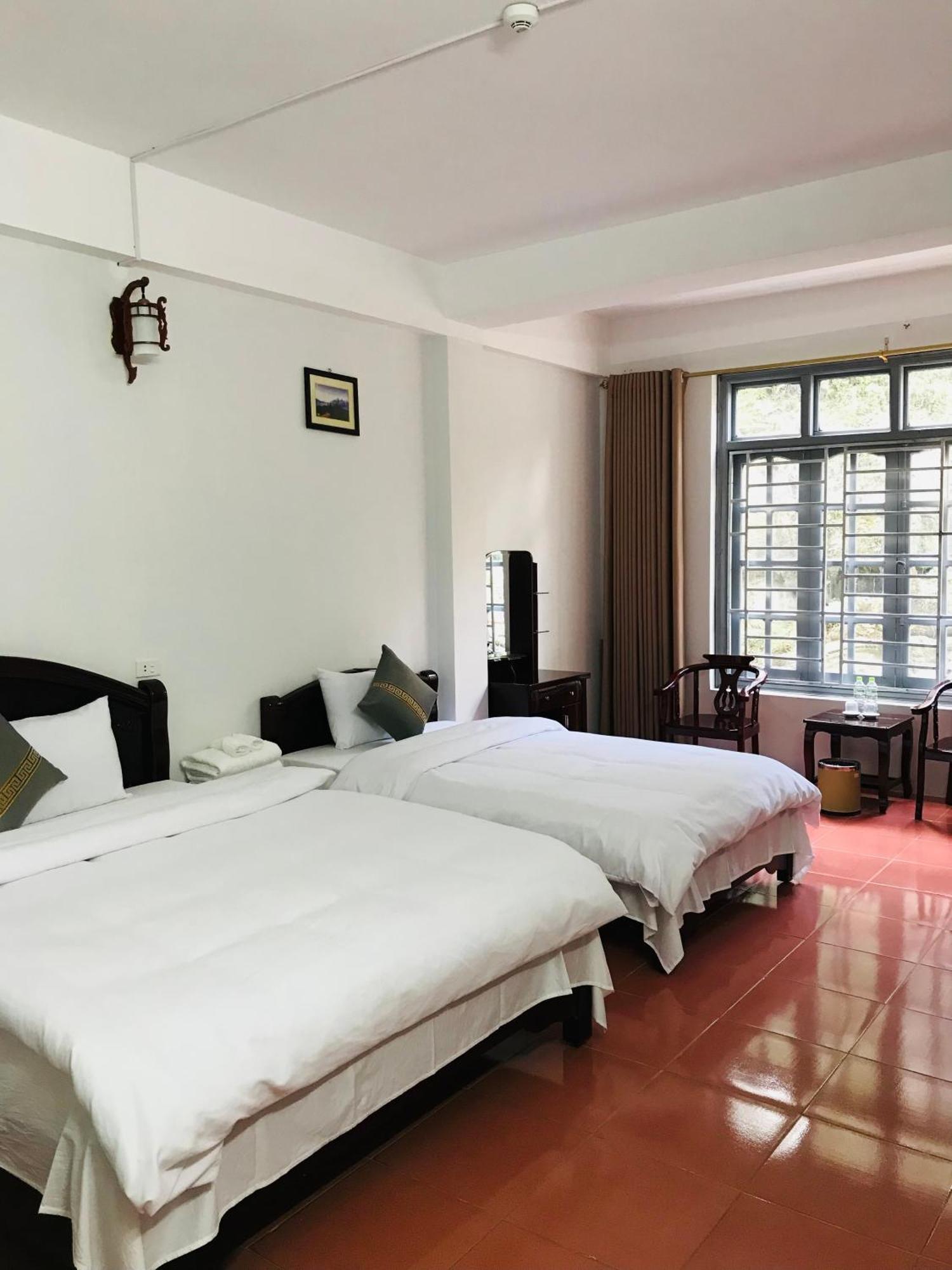 Anh Anh Hotel Bac Ha  Buitenkant foto