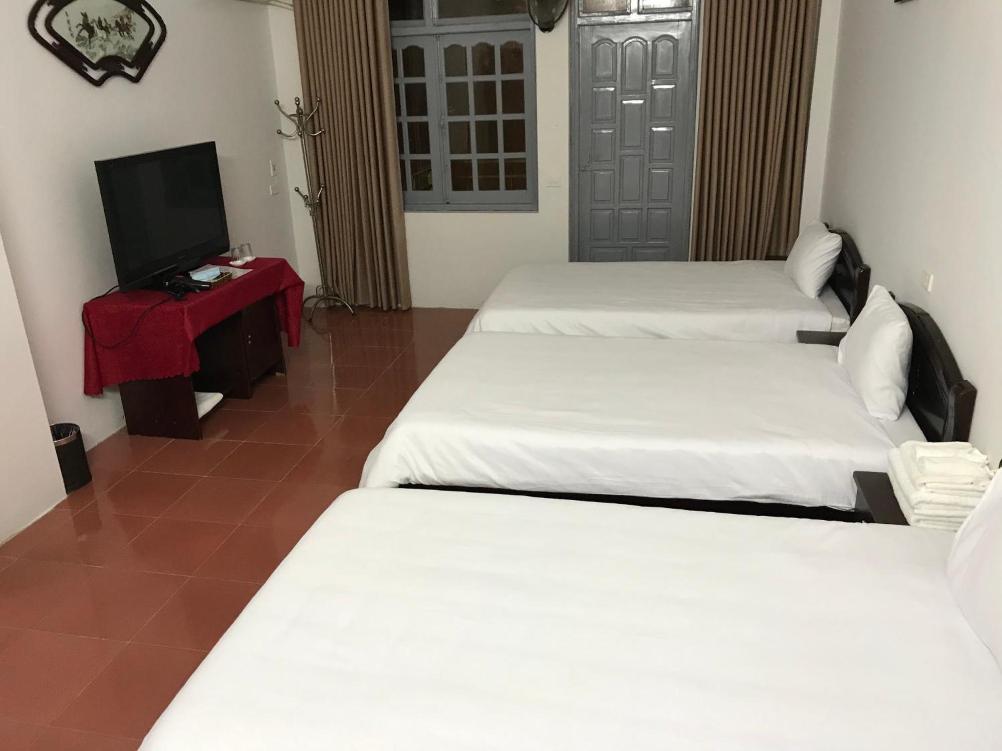 Anh Anh Hotel Bac Ha  Buitenkant foto