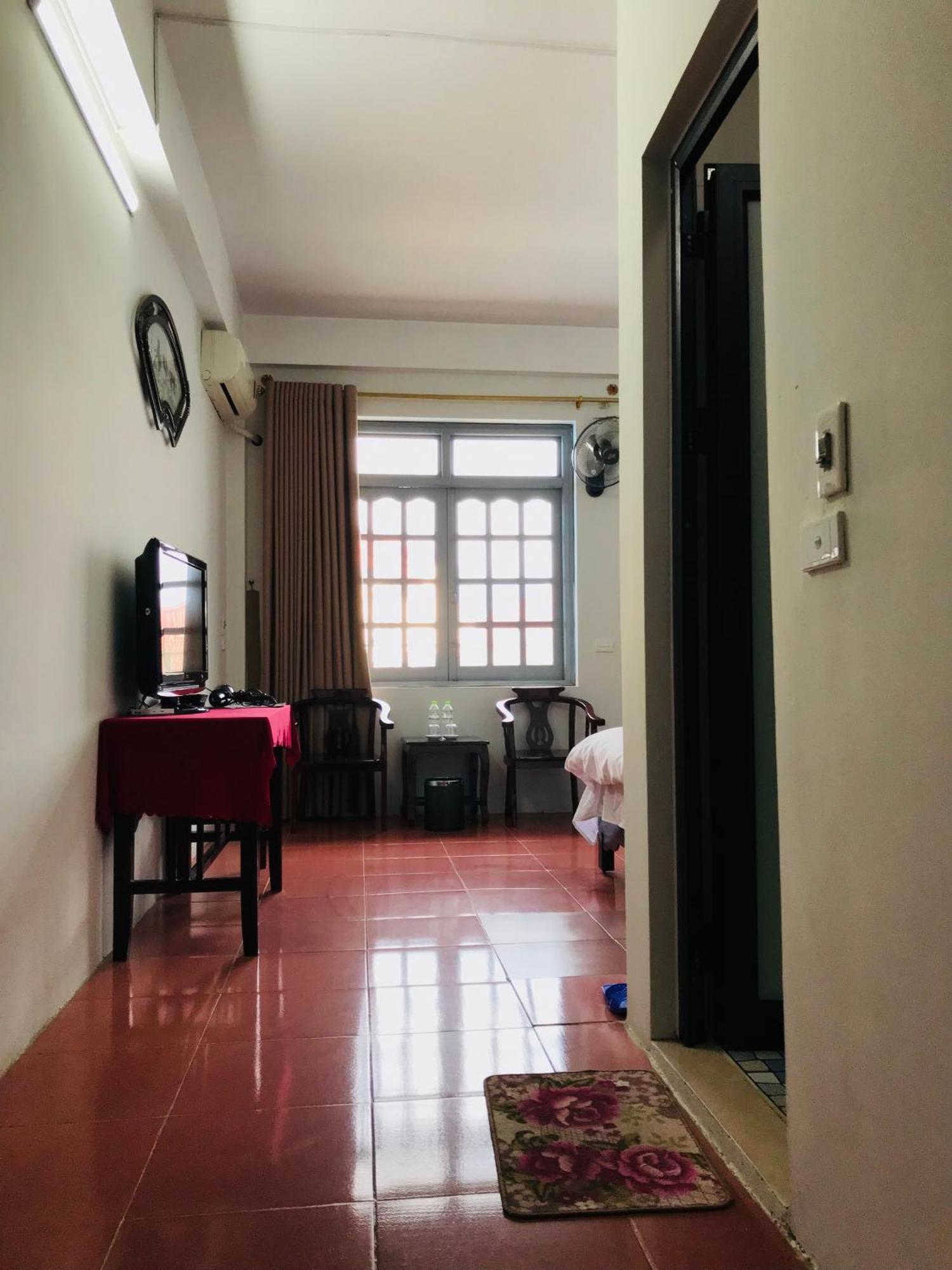 Anh Anh Hotel Bac Ha  Buitenkant foto
