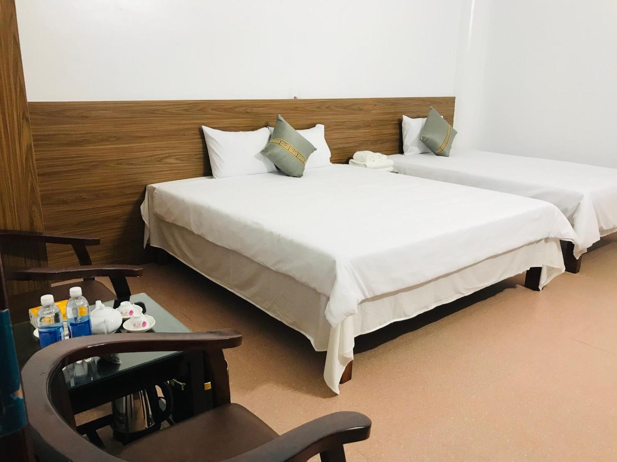 Anh Anh Hotel Bac Ha  Buitenkant foto