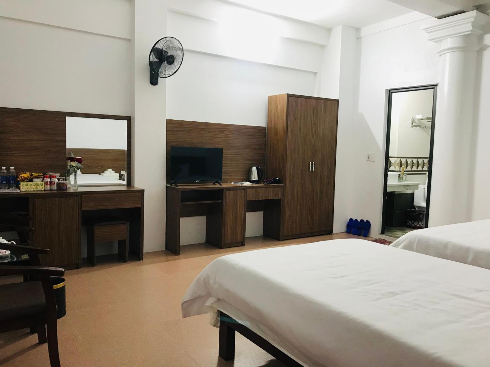 Anh Anh Hotel Bac Ha  Buitenkant foto