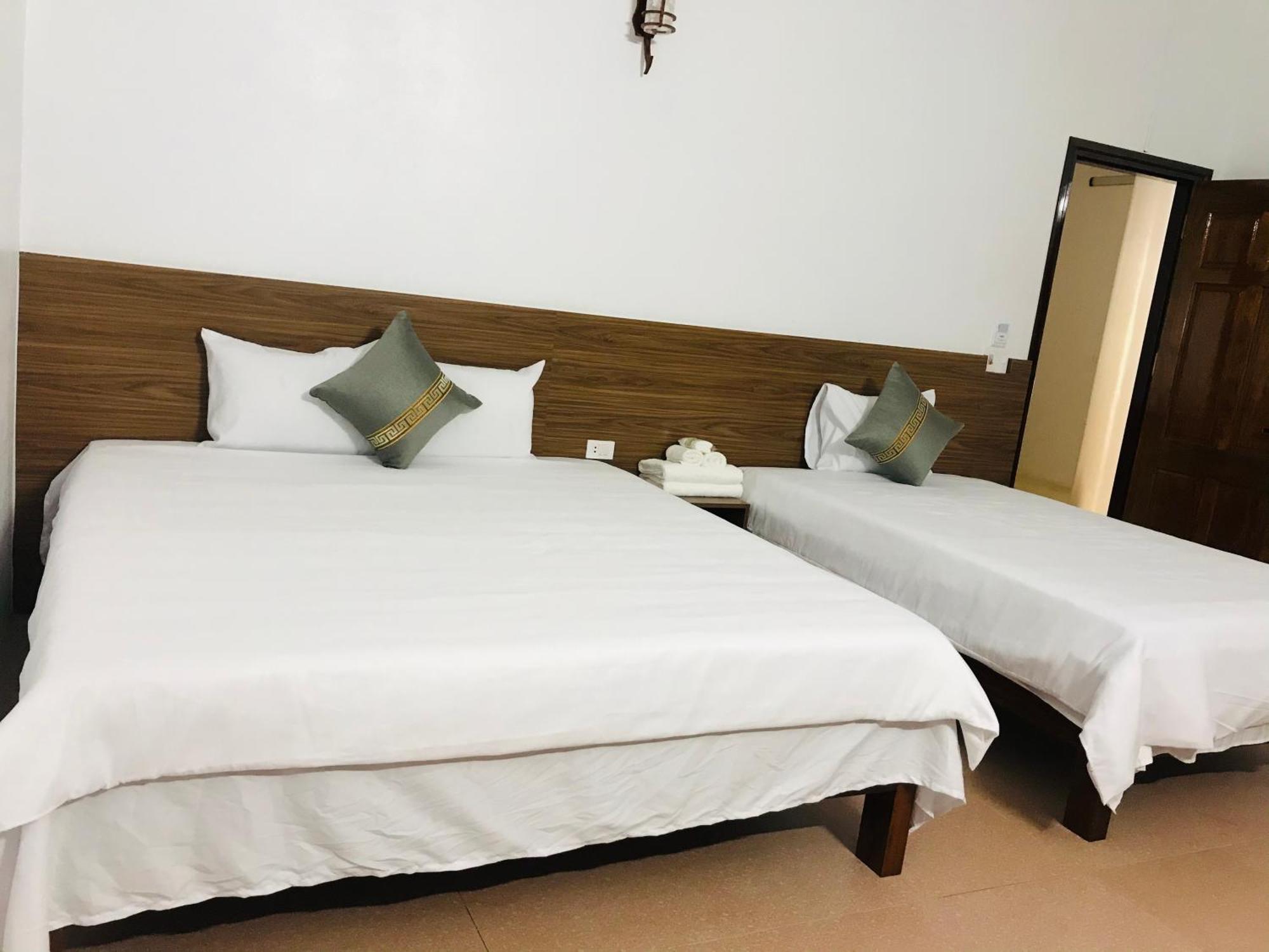 Anh Anh Hotel Bac Ha  Buitenkant foto