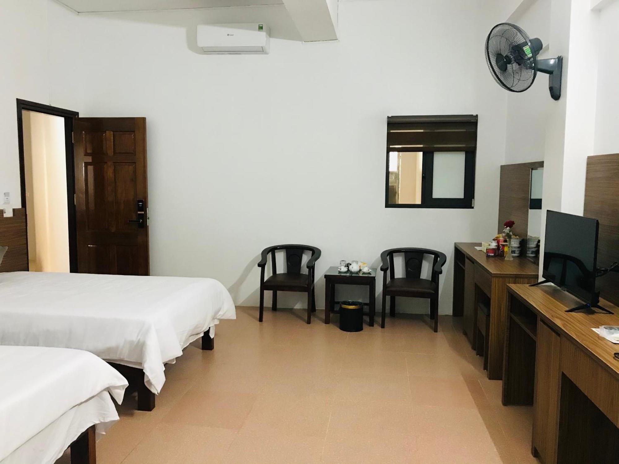 Anh Anh Hotel Bac Ha  Buitenkant foto