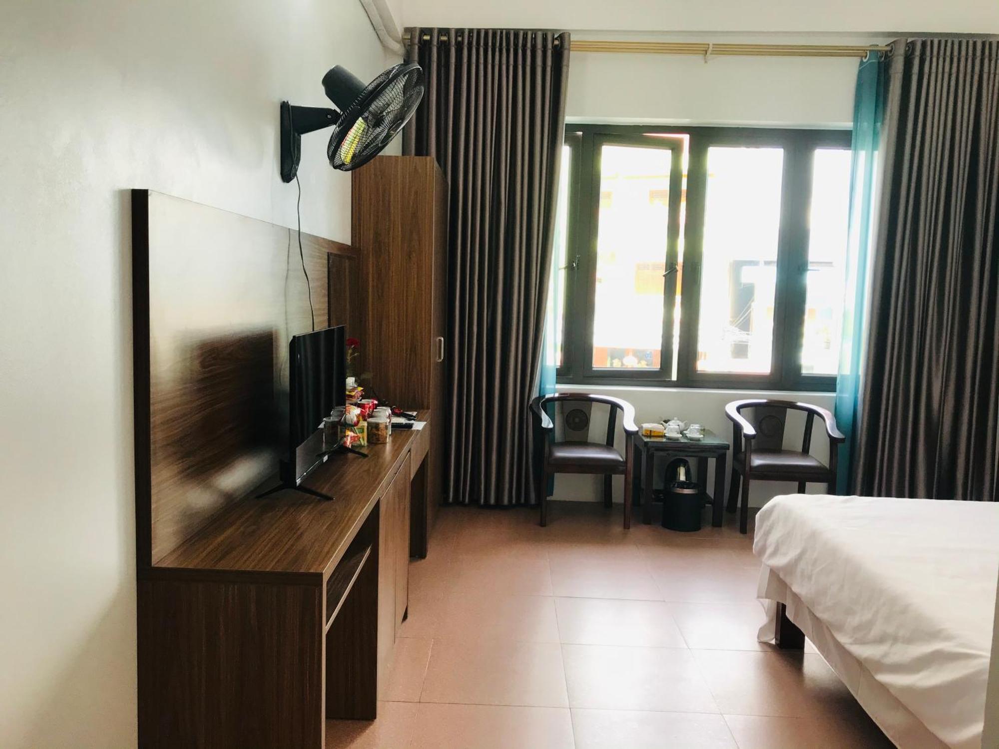 Anh Anh Hotel Bac Ha  Buitenkant foto