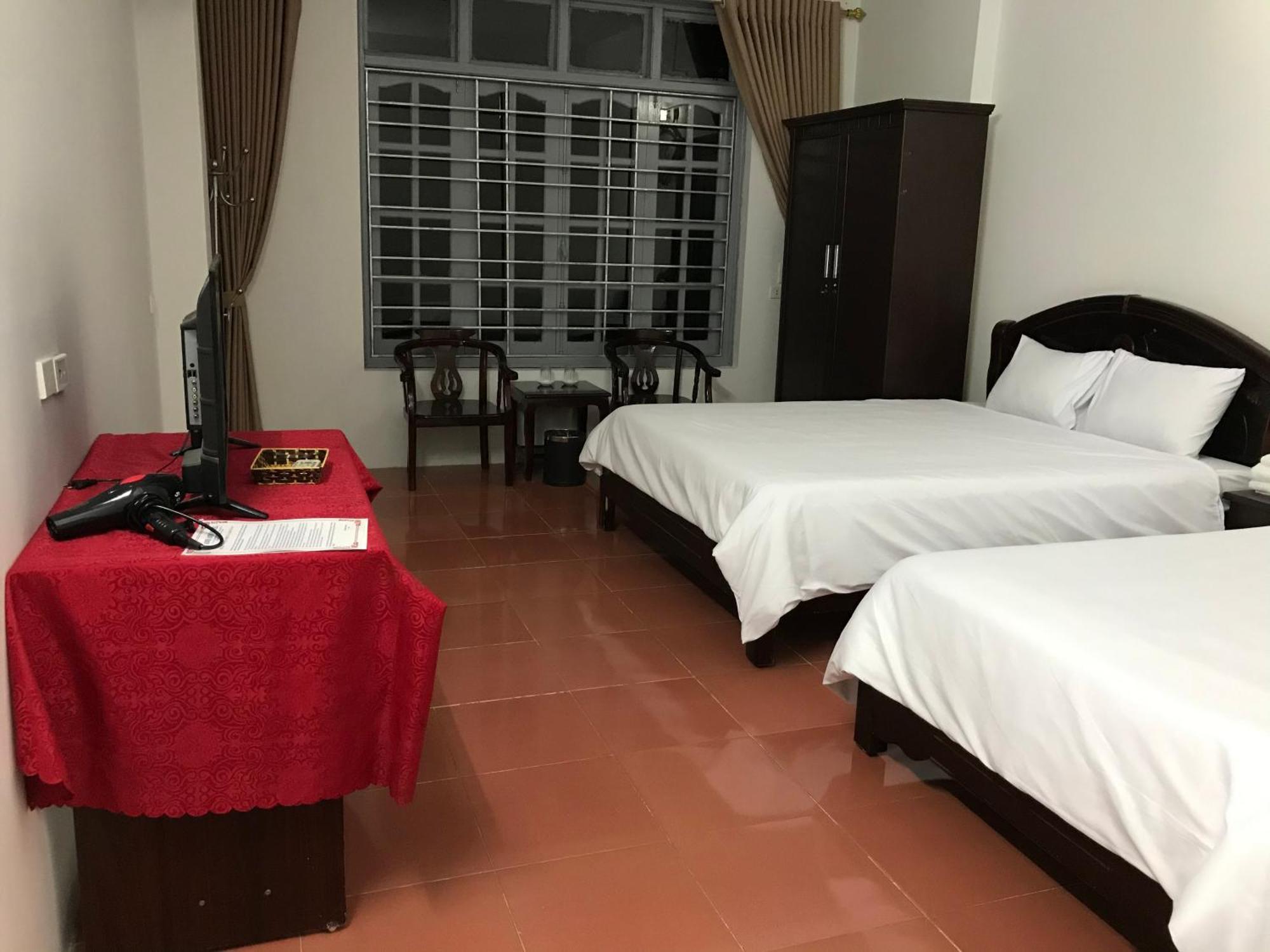 Anh Anh Hotel Bac Ha  Buitenkant foto
