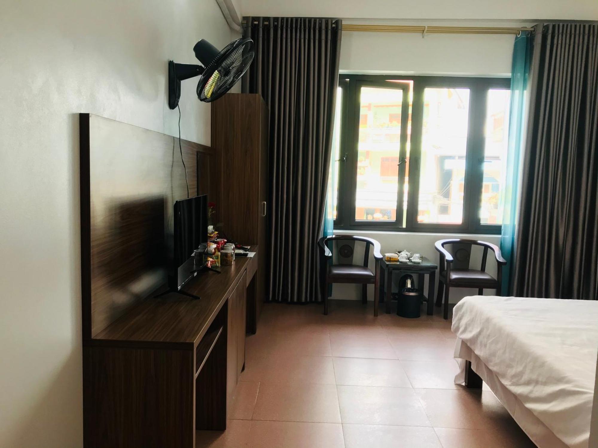 Anh Anh Hotel Bac Ha  Buitenkant foto